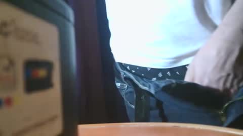 Snapshot of u02g2 chatting on 4, 12, 2025 u02g2 online show from 4, 12, 2025