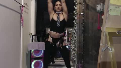 Azelia B online show from 11, 11, 2025