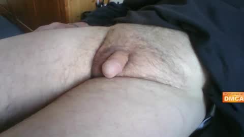 Hairy UK guy online show from 6, 1, 2025