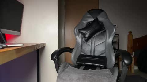 Snapshot of ukchocolate chatting on 28, 2, 2026 UKchocolate- FREE OFlinks in bio - online show from 28, 2, 2026