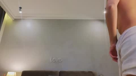 Snapshot of ukki_ chatting on 11, 10, 2025 Naomi online show from 11, 10, 2025