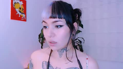 Martina online show from 5, 10, 2025