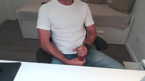 Snapshot of ulep chatting on 23, 10, 2025 Ulep online show from 23, 10, 2025