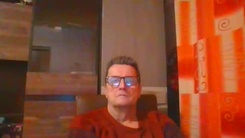 Snapshot of ulmeni4 chatting on 9, 1, 2025 ulmeni4 online show from 9, 1, 2025