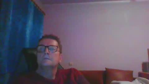 Snapshot of ulmeni4 chatting on 10, 1, 2025 ulmeni4 online show from 10, 1, 2025