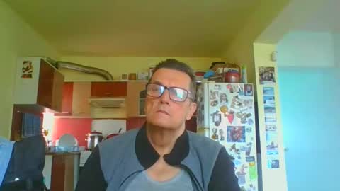 ulmeni4 online show from 23, 4, 2026