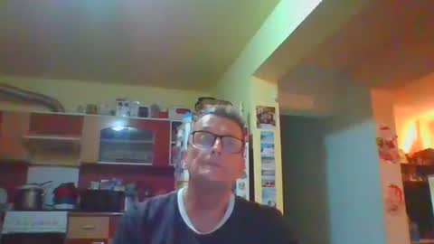 Snapshot of ulmeni7 chatting on 25, 5, 2026 ulmeni7 online show from 25, 5, 2026