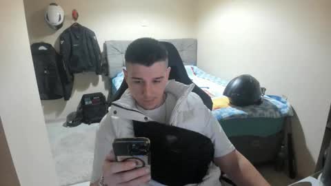 Snapshot of ulxer chatting on 10, 5, 2026 hi im mike tyson - online show from 10, 5, 2026