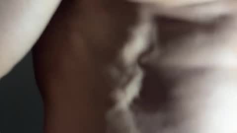 Um CM online show from 25, 3, 2026