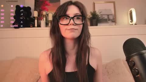 Snapshot of una_medisson chatting on 17, 5, 2026 Una online show from 17, 5, 2026