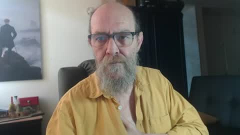 Snapshot of uncle_hottiecb chatting on 6, 7, 2026 Uncle Hottie online show from 6, 7, 2026