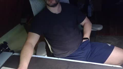 Under the desk online show from 17, 4, 2026