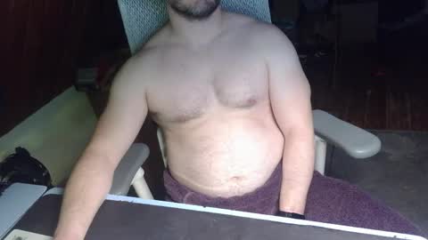 Under the desk online show from 19, 4, 2026