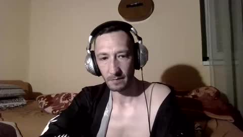 Snapshot of underguy19 chatting on 28, 4, 2026 underguy19 online show from 28, 4, 2026
