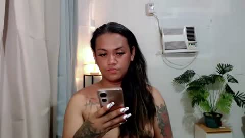Snapshot of unforgettable_sin chatting on 15, 9, 2025 Bella Shamara Odett online show from 15, 9, 2025