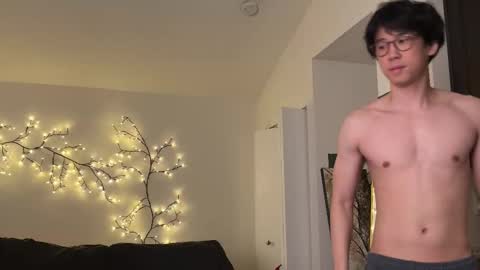 Snapshot of unhingedwang chatting on 17, 11, 2025 wang online show from 17, 11, 2025