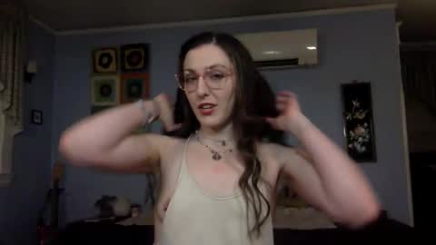 Snapshot of unicornfairy55 chatting on 17, 1, 2026 Lola Moonstone online show from 17, 1, 2026