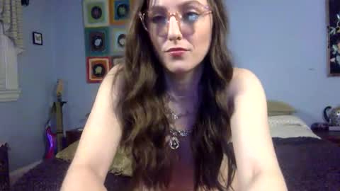 Snapshot of unicornfairy55 chatting on 18, 1, 2026 Lola Moonstone online show from 18, 1, 2026