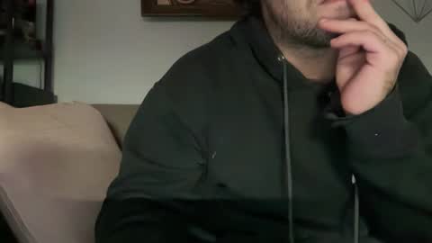 Snapshot of universalstudihoes chatting on 21, 12, 2024 universalstudihoes online show from 21, 12, 2024