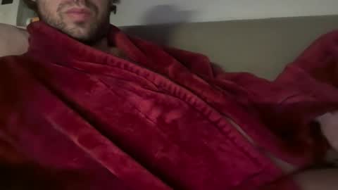 Snapshot of universalstudihoes chatting on 1, 2, 2025 universalstudihoes online show from 1, 2, 2025