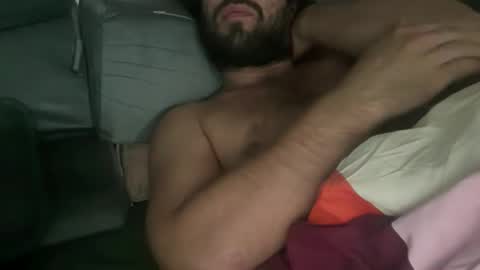 Snapshot of universalstudihoes chatting on 21, 11, 2025 universalstudihoes online show from 21, 11, 2025