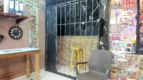 Snapshot of university199 chatting on 1, 12, 2024 university online show from 1, 12, 2024