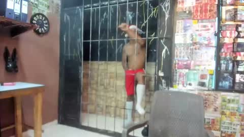 Snapshot of university199 chatting on 10, 12, 2024 university online show from 10, 12, 2024