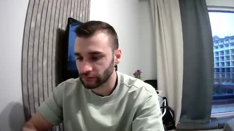 Snapshot of unnknow2024 chatting on 27, 2, 2025 SlavaVibes online show from 27, 2, 2025