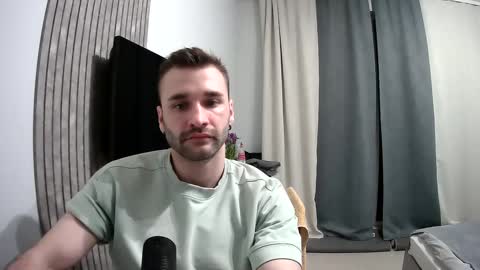 Snapshot of unnknow2024 chatting on 2, 3, 2025 SlavaVibes online show from 2, 3, 2025