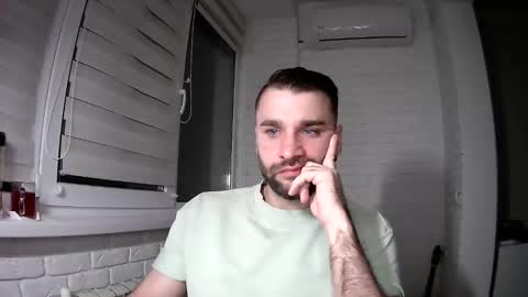 Snapshot of unnknow2024 chatting on 2, 4, 2026 SlavaVibes online show from 2, 4, 2026