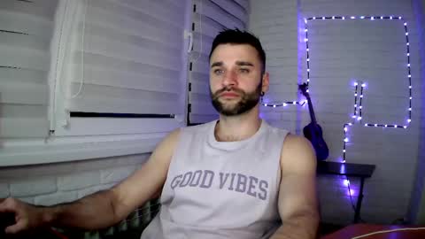 Snapshot of unnknow2024 chatting on 3, 5, 2026 SlavaVibes online show from 3, 5, 2026