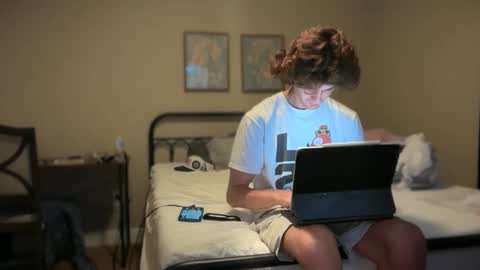 Stepbro online show from 19, 10, 2025