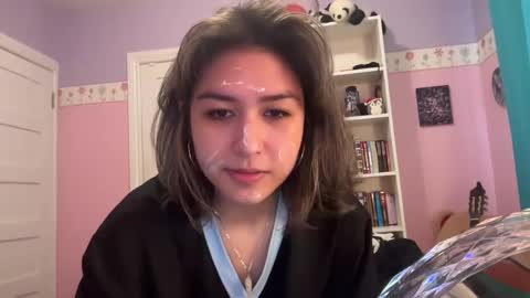 Snapshot of upaydahlia chatting on 12, 3, 2025 findom goddess dahlia online show from 12, 3, 2025