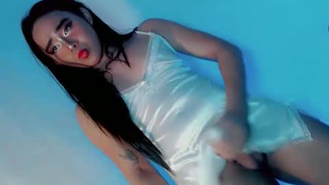 ur_caroline18 online show from 5, 10, 2025