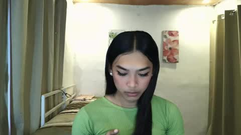 Snapshot of ur_dazzlingmorenaxx chatting on 22, 7, 2026 ur_dazzlingmorenaxx online show from 22, 7, 2026
