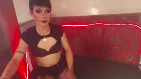 Snapshot of ur_dominatrix chatting on 16, 3, 2026 MISS ANNA online show from 16, 3, 2026