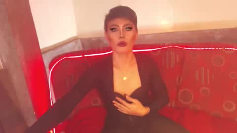 Snapshot of ur_dominatrix chatting on 17, 3, 2026 MISS ANNA online show from 17, 3, 2026