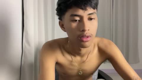 ur_fuckerbttm online show from 26, 10, 2025