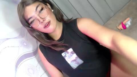 Snapshot of ur_krissyxxx chatting on 6, 5, 2026 kriss online show from 6, 5, 2026