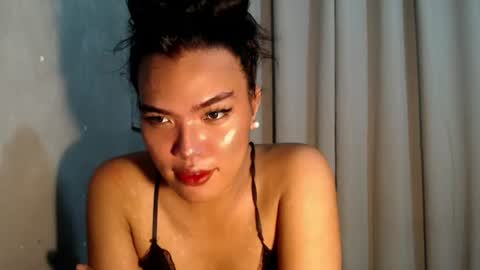 Snapshot of ur_krissyxxx chatting on 28, 7, 2026 kriss online show from 28, 7, 2026