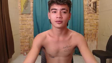 ur_naughtyboy_raphael online show from 27, 9, 2025