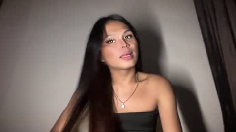 ur_new_obsession online show from 4, 7, 2026