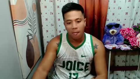 Snapshot of ur_pinoydave chatting on 2, 2, 2025 Dave online show from 2, 2, 2025