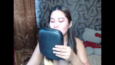 Snapshot of ur_prettychelsie18 chatting on 30, 5, 2026 ur_prettychelsie18 online show from 30, 5, 2026