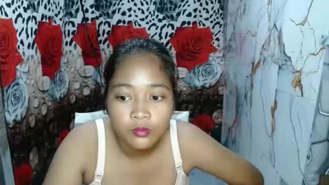 Snapshot of ur_prettymitch chatting on 9, 11, 2025 ur_prettymitch online show from 9, 11, 2025