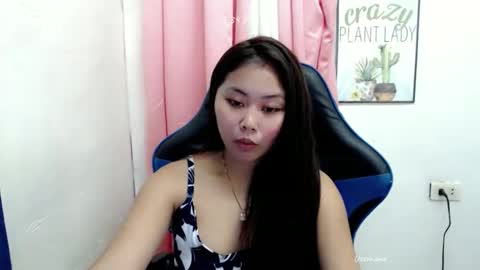 Snapshot of ur_small_girl chatting on 28, 11, 2025 ur_small_girl online show from 28, 11, 2025