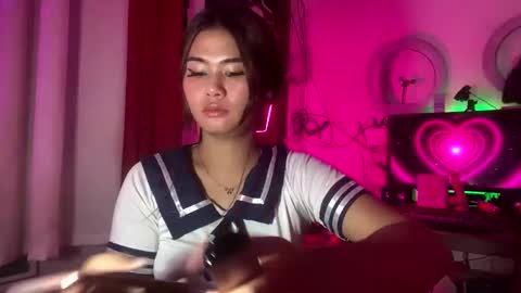 Snapshot of ur_ultimatedreamgirlxoxo chatting on 24, 4, 2026 HelloIm Girly online show from 24, 4, 2026