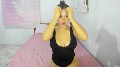 Snapshot of ur_wildlily chatting on 7, 11, 2025 ur_wildlily online show from 7, 11, 2025