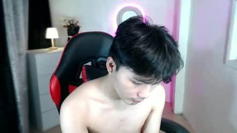 Snapshot of urasaintwink chatting on 14, 11, 2025 Bran online show from 14, 11, 2025