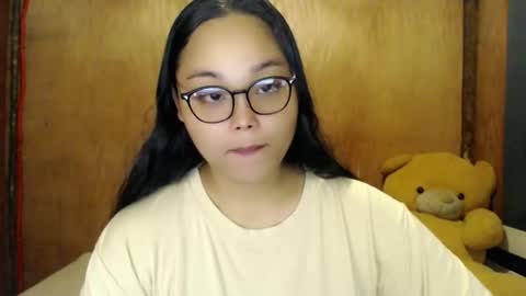 Snapshot of urasian_hotchix69 chatting on 12, 9, 2025 Lycah online show from 12, 9, 2025